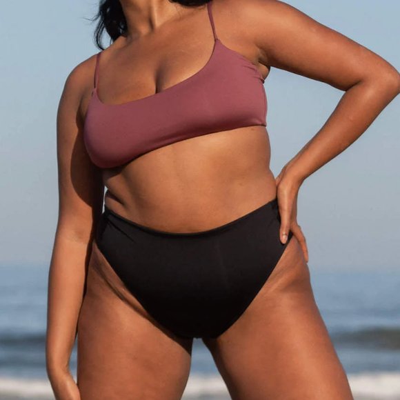 LEFT ON FRIDAY Hi Hi Bikini Bottoms Jet Black size Small - Picture 4 of 8